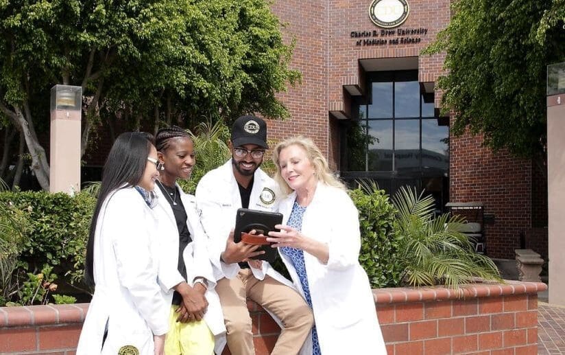 CDU students in front of Cobb building