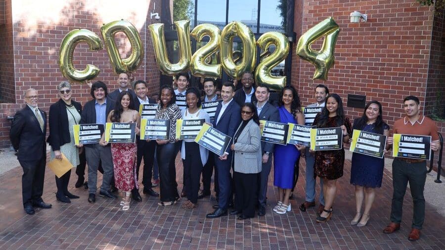 Over two dozen graduating medical students gathered on the Թϸ campus in South LA with friends, family, faculty and supporters to participate in Match Day 2024.