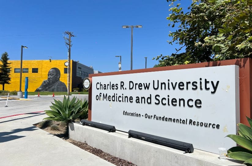 Grand entrance sign