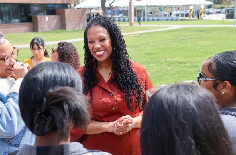 Staci-bush-w-students