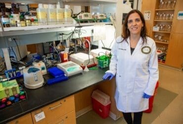 Susanna Cavallero standing in research lab